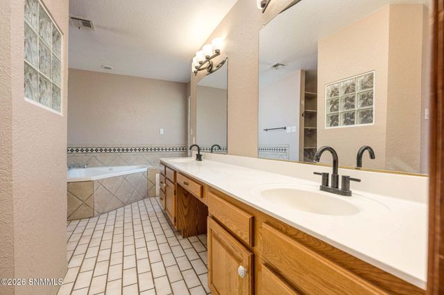 4046 Lilac Drive, Las Cruces, NM 88005