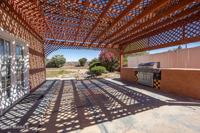 4046 Lilac Drive, Las Cruces, NM 88005