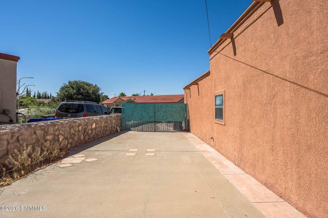 4046 Lilac Drive, Las Cruces, NM 88005
