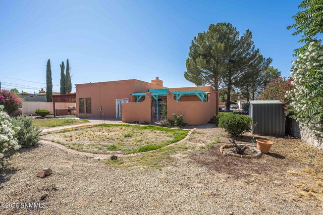 4046 Lilac Drive, Las Cruces, NM 88005