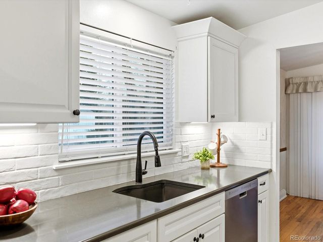 6852 S Greenwood Street, Littleton, CO 80120