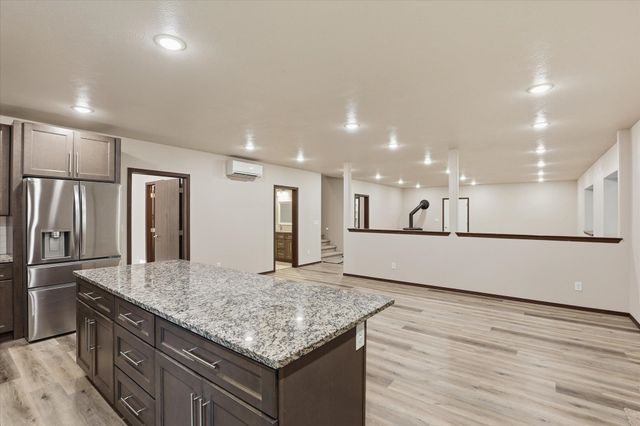 27501 N Bruce Rd, Chattaroy, WA 99003