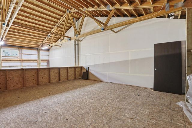 27501 N Bruce Rd, Chattaroy, WA 99003