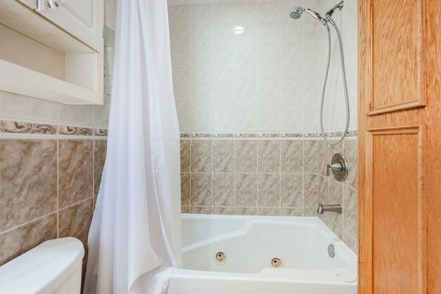 107 Lake B, Webster, MA 01570