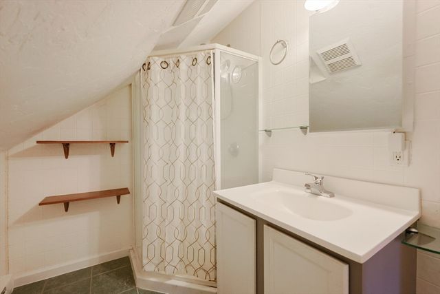 107 Lake B, Webster, MA 01570