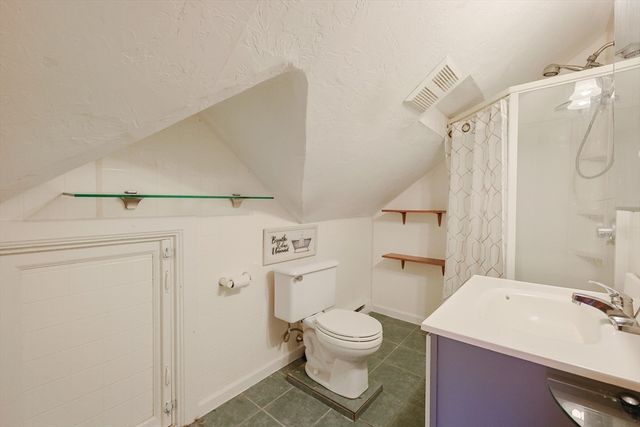 107 Lake B, Webster, MA 01570