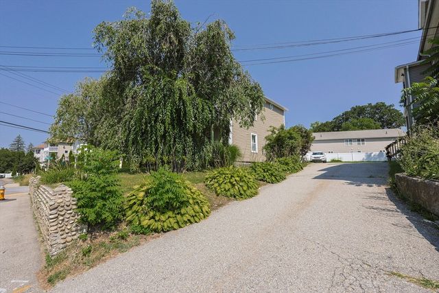 107 Lake B, Webster, MA 01570