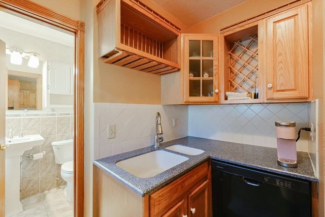 107 Lake B, Webster, MA 01570