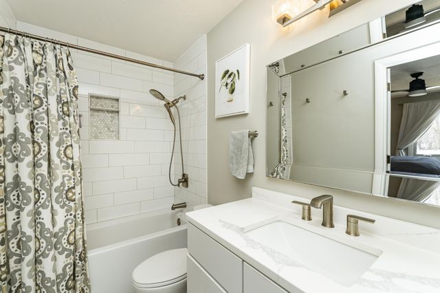 2046 26th Avenue NW, Rochester, MN 55901