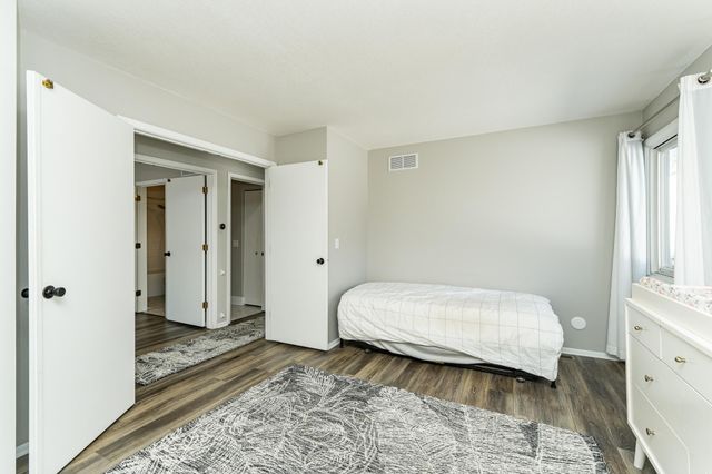 2046 26th Avenue NW, Rochester, MN 55901