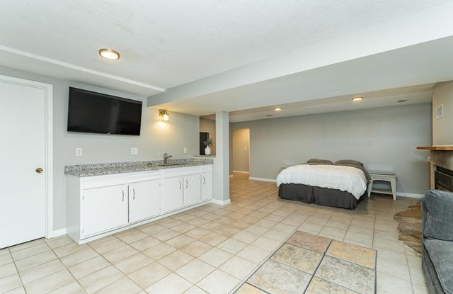 2046 26th Avenue NW, Rochester, MN 55901