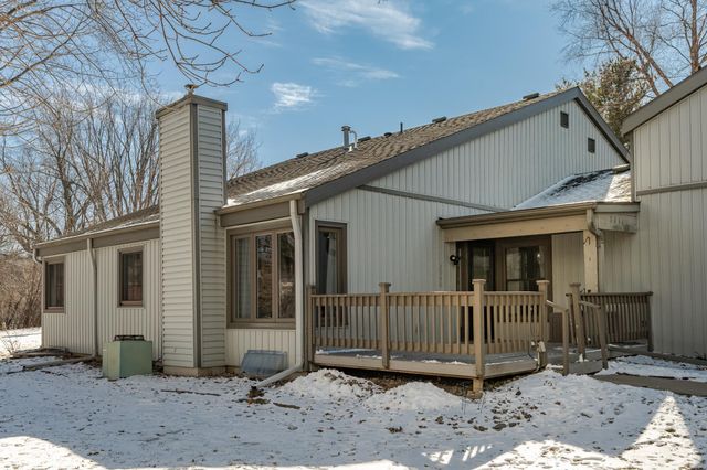 2046 26th Avenue NW, Rochester, MN 55901