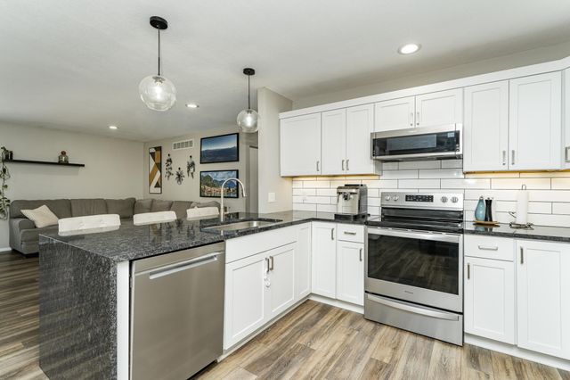 2046 26th Avenue NW, Rochester, MN 55901