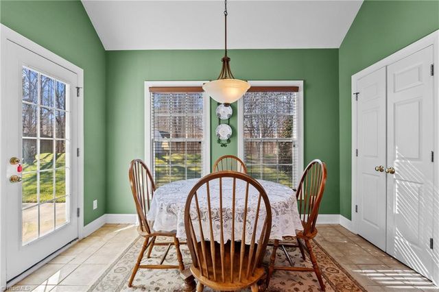 217 Harmon Ridge Lane, Kernersville, NC 27284