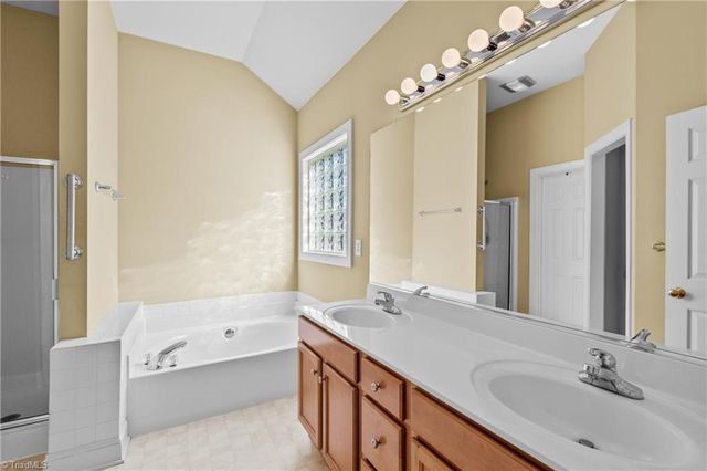 217 Harmon Ridge Lane, Kernersville, NC 27284