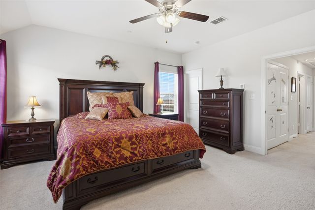 5585 Crosby Drive, North Richland Hills, TX 76180