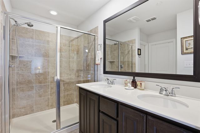 5585 Crosby Drive, North Richland Hills, TX 76180