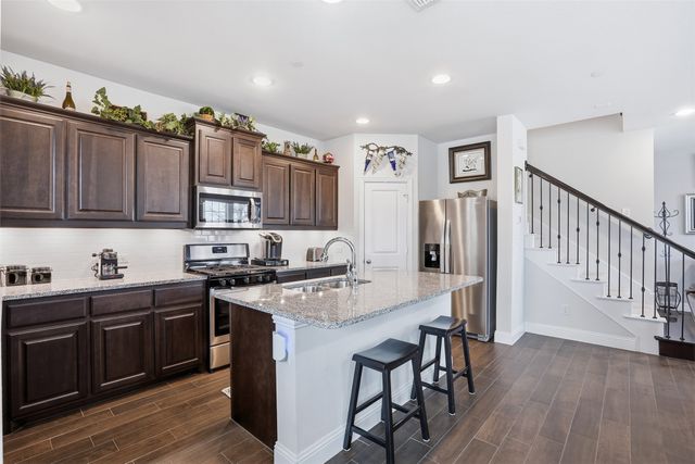 5585 Crosby Drive, North Richland Hills, TX 76180