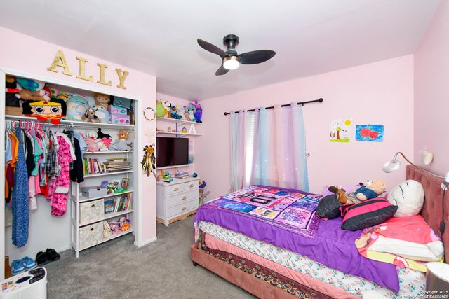 8702 N Collingwood, Universal City, TX 78148