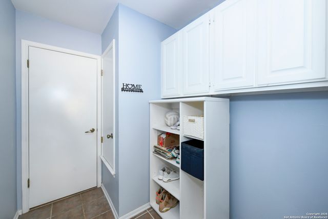 8702 N Collingwood, Universal City, TX 78148