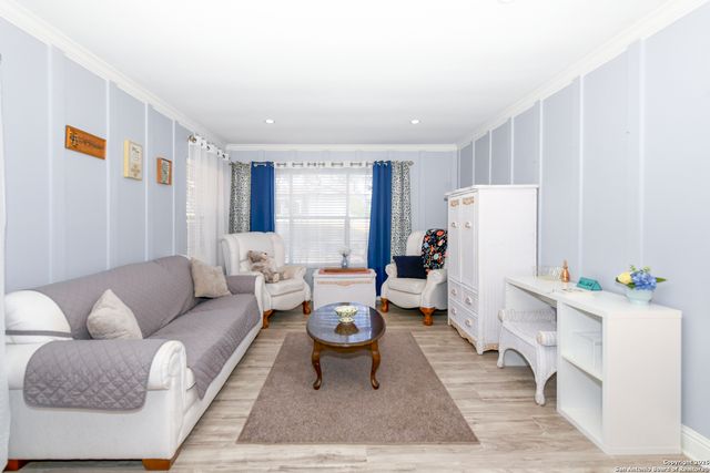 8702 N Collingwood, Universal City, TX 78148