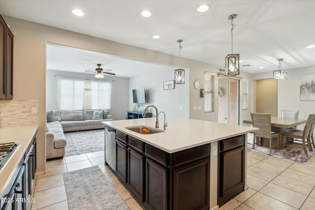 12172 W DAVIS Lane, Avondale, AZ 85323