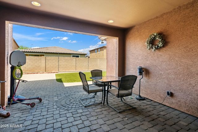 12172 W DAVIS Lane, Avondale, AZ 85323