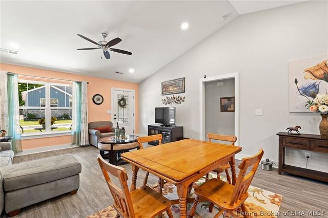 1945 Fisher Lane, Jeffersonville, IN 47130