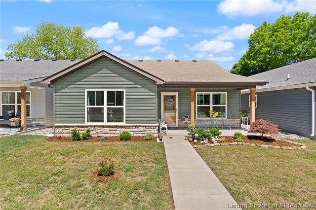 1945 Fisher Lane, Jeffersonville, IN 47130