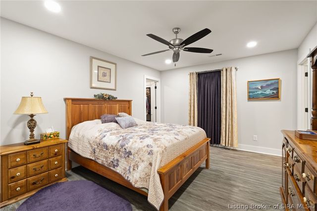 1945 Fisher Lane, Jeffersonville, IN 47130