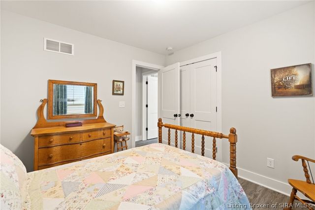 1945 Fisher Lane, Jeffersonville, IN 47130