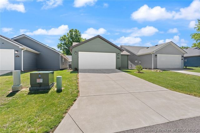 1945 Fisher Lane, Jeffersonville, IN 47130