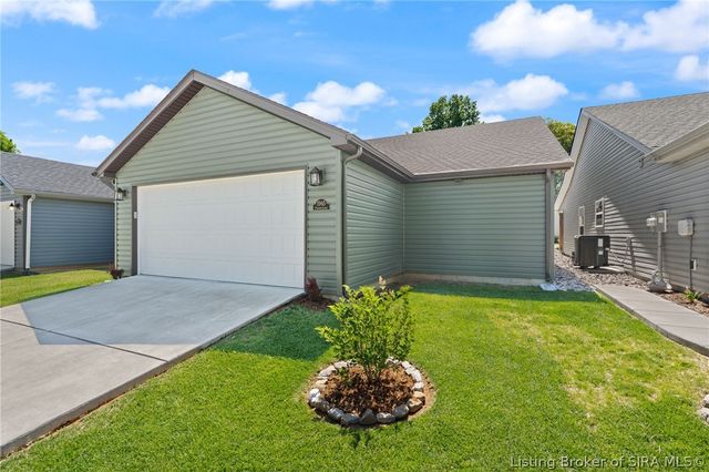 1945 Fisher Lane, Jeffersonville, IN 47130