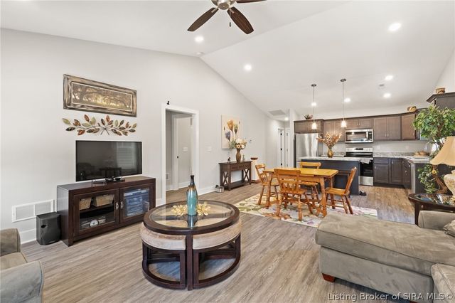 1945 Fisher Lane, Jeffersonville, IN 47130