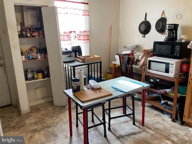 605 CATOR AVE, Baltimore, MD 21218