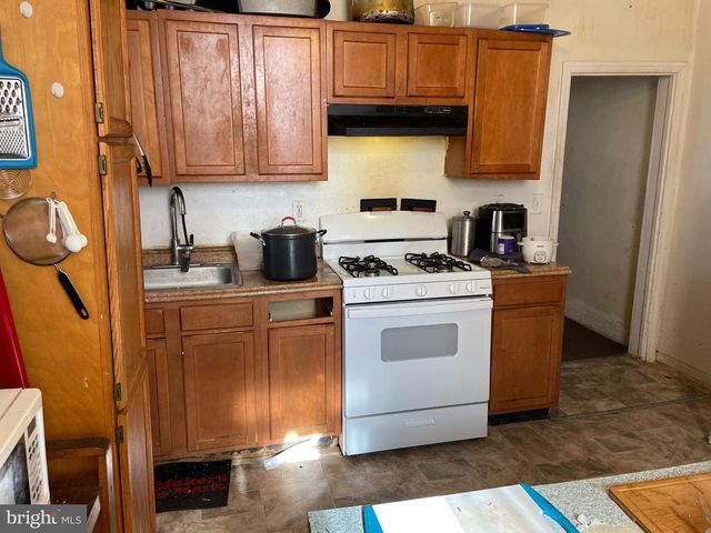 605 CATOR AVE, Baltimore, MD 21218