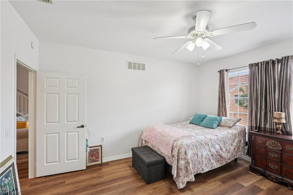 Image 16 of property listing at 1825 Concordia Lake CIR 1508, Cape Coral, FL 33909