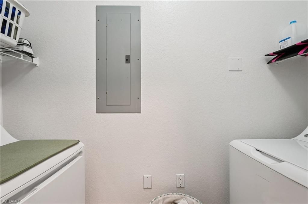 Image 19 of property listing at 1825 Concordia Lake CIR 1508, Cape Coral, FL 33909