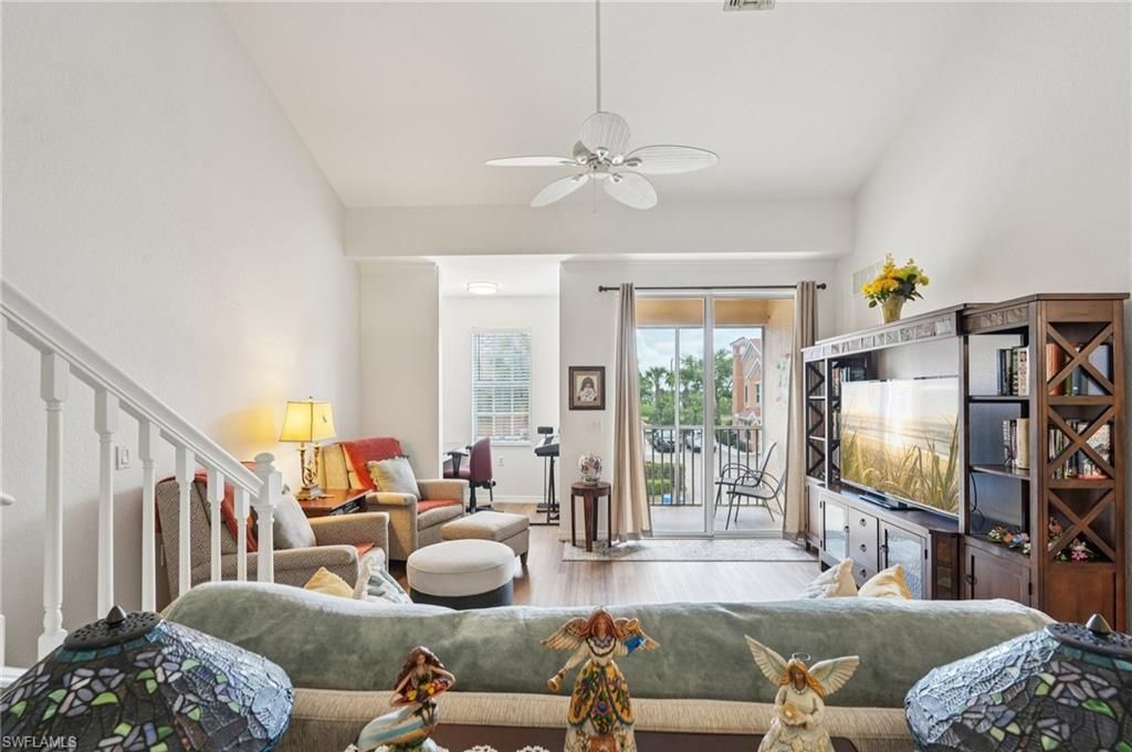 Image 5 of property listing at 1825 Concordia Lake CIR 1508, Cape Coral, FL 33909