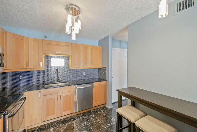 121 Washington Avenue S 707, Minneapolis, MN 55401