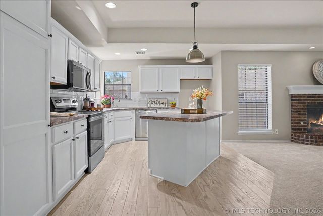 208 S Poplar Avenue, Broken Arrow, OK 74012