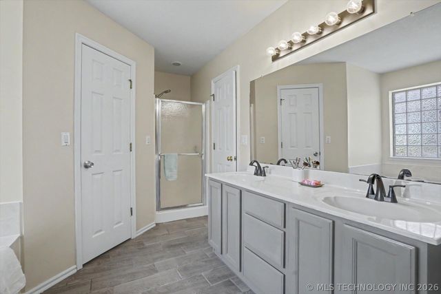 208 S Poplar Avenue, Broken Arrow, OK 74012
