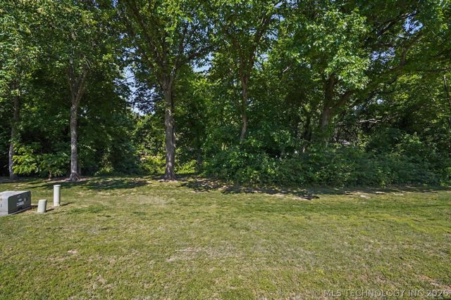 208 S Poplar Avenue, Broken Arrow, OK 74012