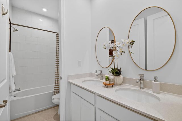 6680 Pointe Of Woods Drive, West Palm Beach, FL 33415
