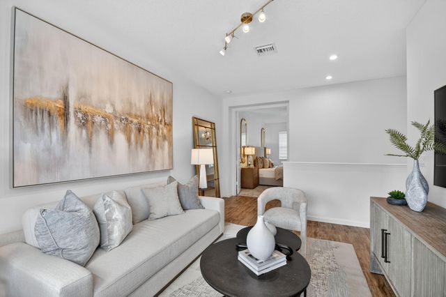 6680 Pointe Of Woods Drive, West Palm Beach, FL 33415