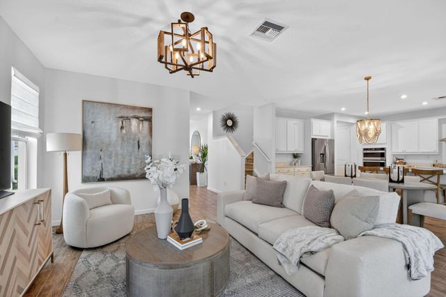 6680 Pointe Of Woods Drive, West Palm Beach, FL 33415