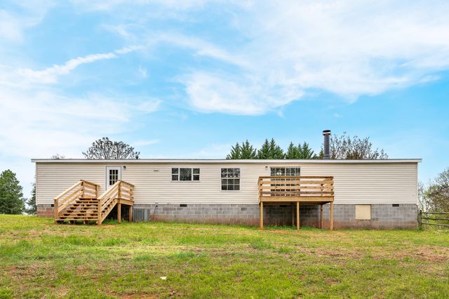 5110 Wheatland RD, Bedford, VA 24523