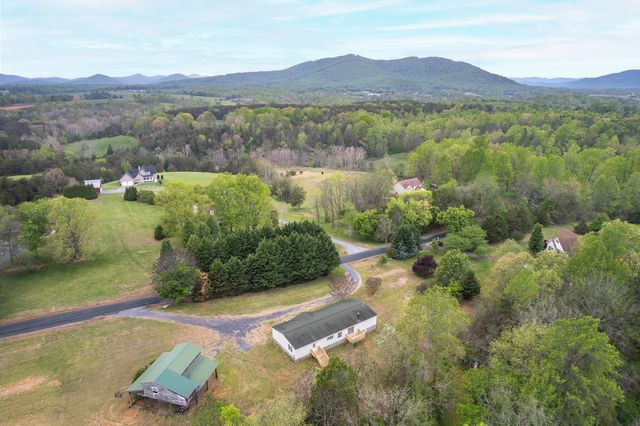 5110 Wheatland RD, Bedford, VA 24523