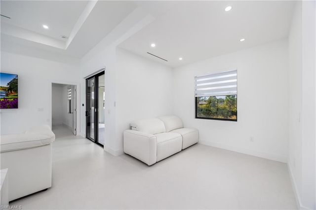 618 Parker AVE, Lehigh Acres, FL 33974