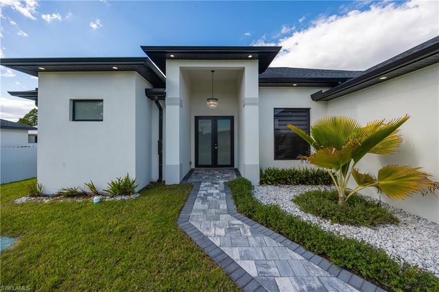 618 Parker AVE, Lehigh Acres, FL 33974